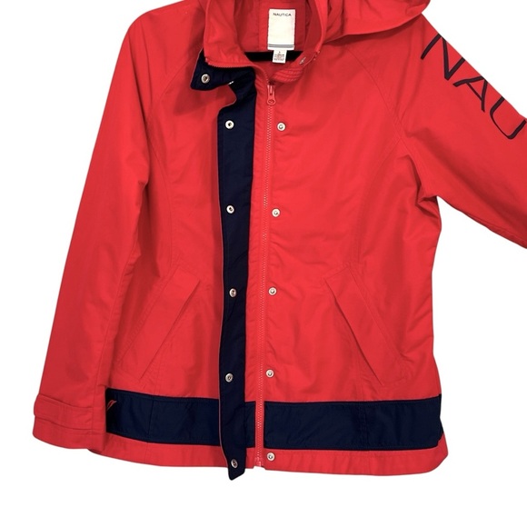 Nautica J Class Red‎ Hooded Windbreaker Jacket Women’s L Logo Sleeve 2010s Y2K - Picture 11 of 15